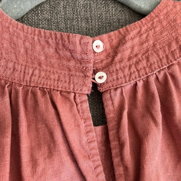 C&C California Linen Halter. Dress Medium - Picture 3 of 5